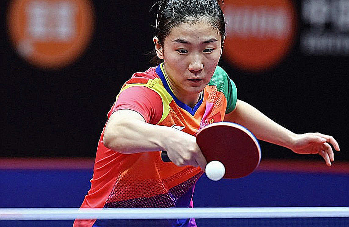 Hàng Đẫy, mùa thu 2026: chạm trần và bỏ quên cả một tầng thế hệ