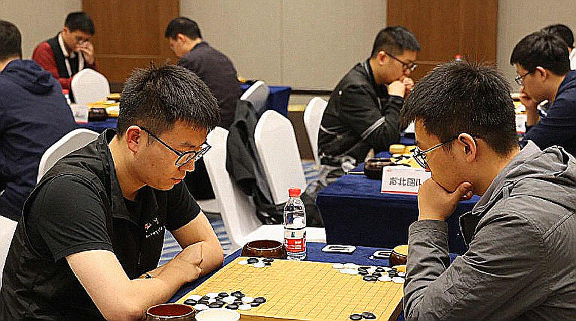 Ngọn đuốc đến Samarkand: ba dòng dữ liệu chưa được đối chiếu ở Olympiad Cờ vua 2026
